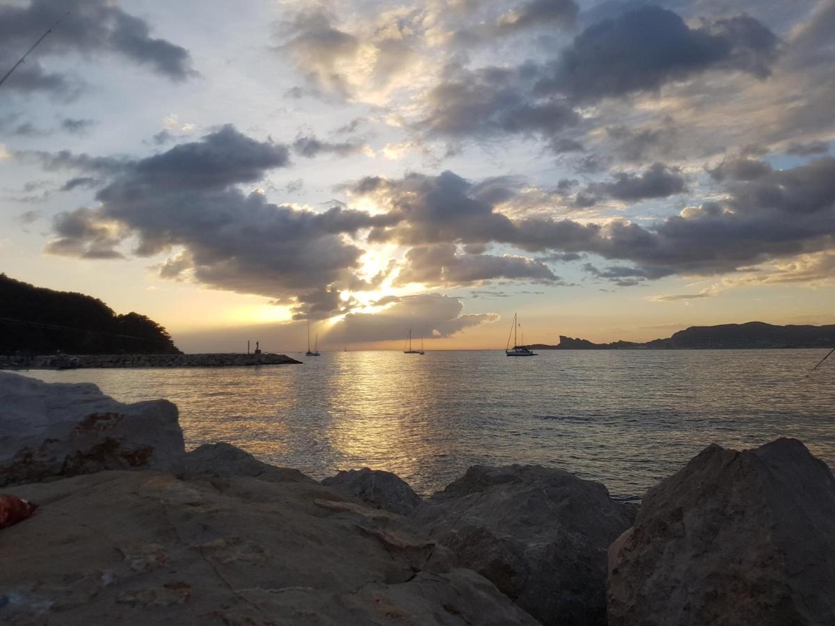 Le Petit Eden De La Madrague Face A La Ciotat Lägenhet Saint-Cyr-sur-Mer Exteriör bild