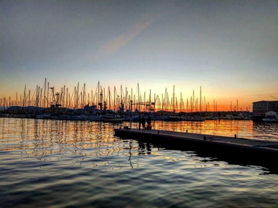 Le Petit Eden De La Madrague Face A La Ciotat Lägenhet Saint-Cyr-sur-Mer Exteriör bild